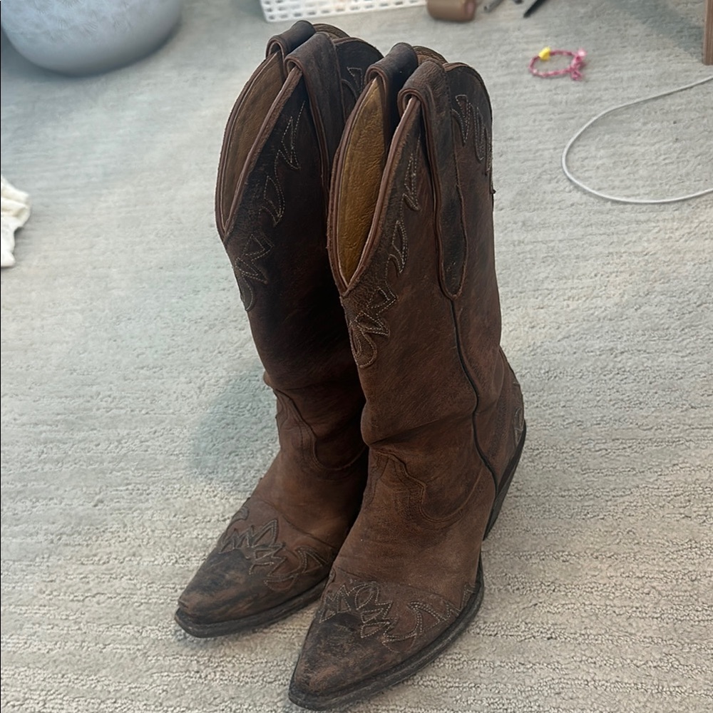 Cavender’s Brown Western Leather Boots